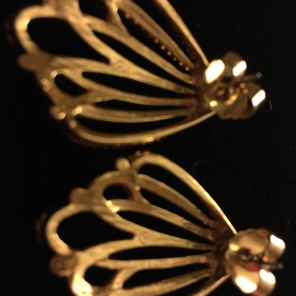 Avon Gold Filigree Earrings.  Nice quality and gorgeous detail and design - Picture 6 of 8